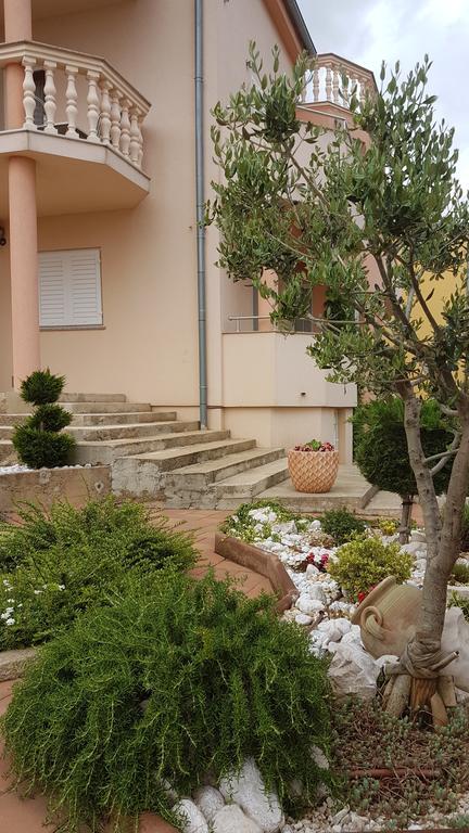Apartments Suzana Novi Vinodolski Luaran gambar
