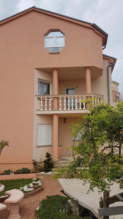 Apartments Suzana Novi Vinodolski Luaran gambar